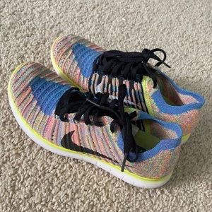 Women’s Nike Free Run Flyknit Shoes